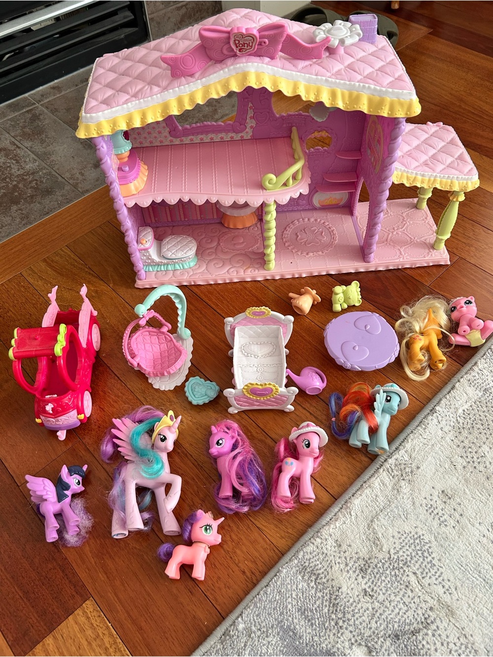 My Little Pony Pink and Purple Playhouse Set with Yellow Accents